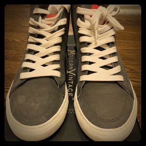 Modern Vintage sneakers